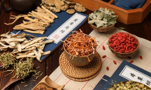 中药芡实功效与主冶-中药芡实的药效网 - 为你提供中药芡实的副作用、中药芡实的作用